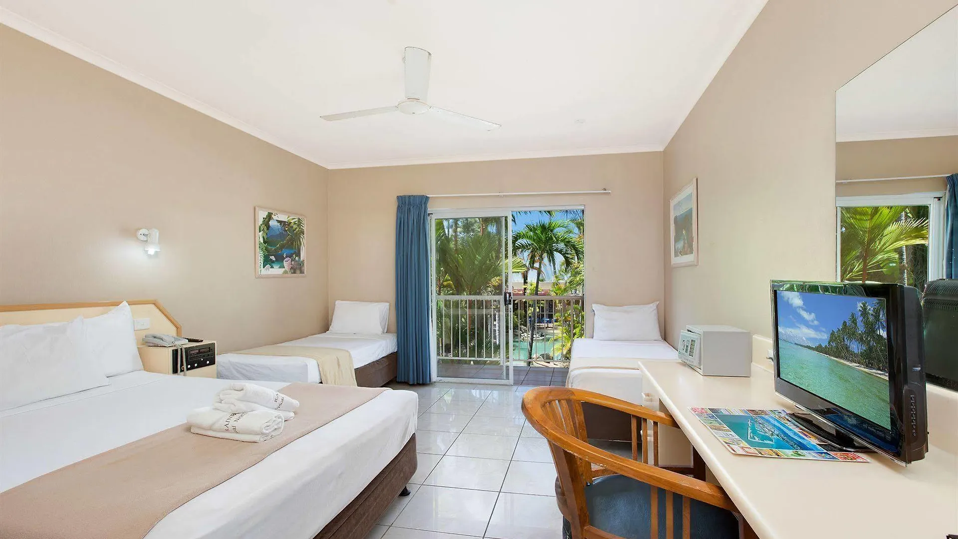 Hotel Tropiq Cairns