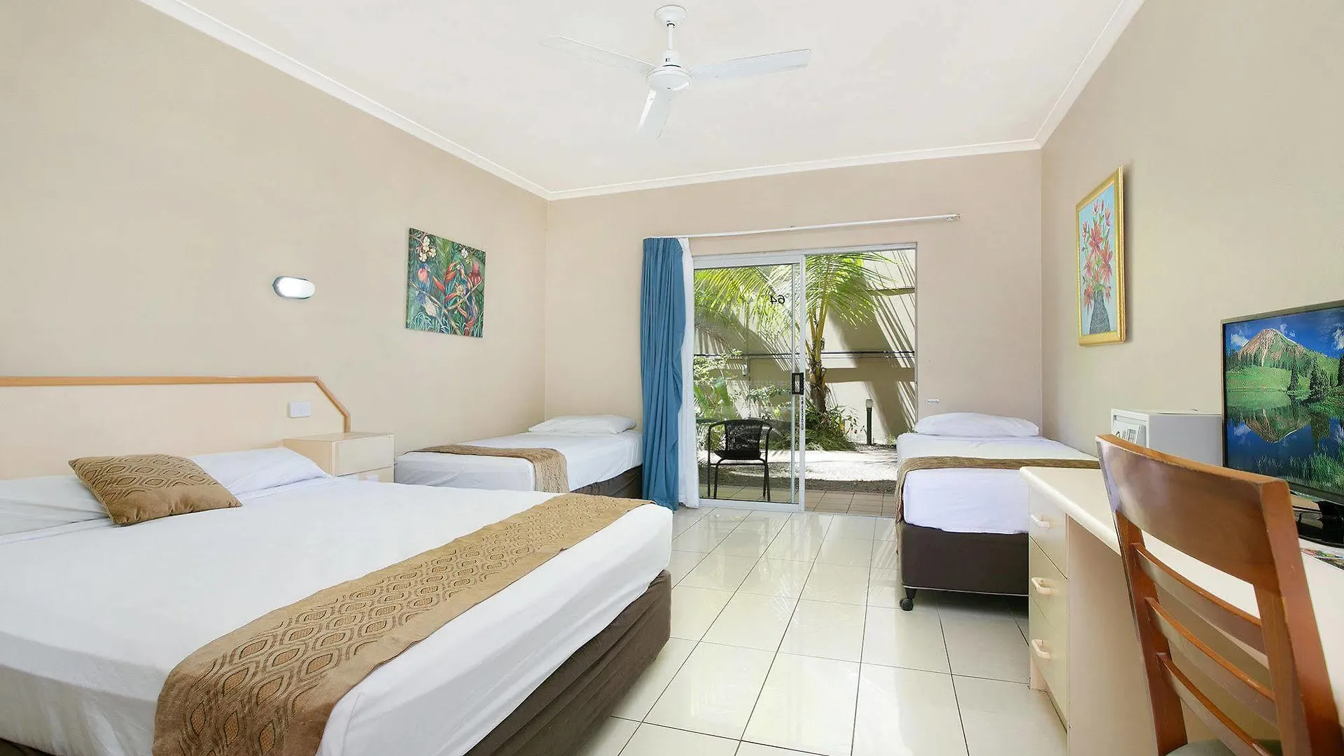 Hotel Tropiq Cairns 3*,  Australie