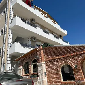 https://hotel-arsenal-1.albaniahotels.org
